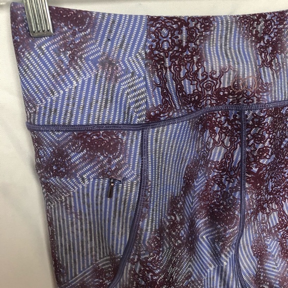 CALIA Essentials Printed Zipper Pocket Aged Culture High Waisted Legging - Picture 8 of 14